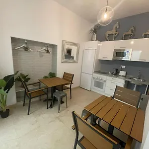 4* 게스트하우스 Lukanda Mariana